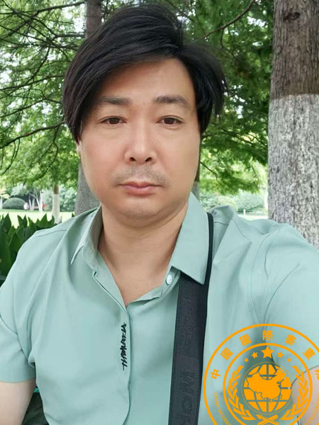 陆友明